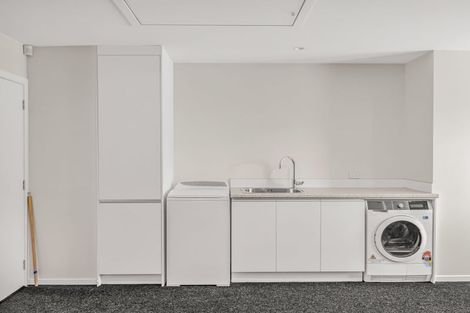 Photo of property in 33 Golf Vue Place, Castlecliff, Whanganui, 4501