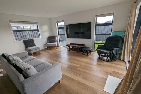 Photo of property in 20 Castletown Street, Wallaceville, Upper Hutt, 5018