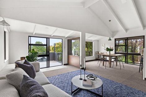 Photo of property in 21 Tauroa Road, Havelock North, 4130