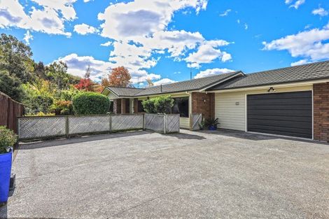 Photo of property in 8 Webb Place, Taradale, Napier, 4112