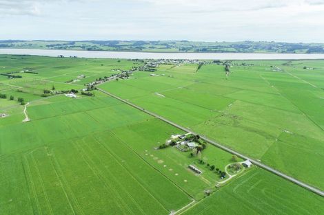 Photo of property in 76 Robertson Road, Ruawai, 0591