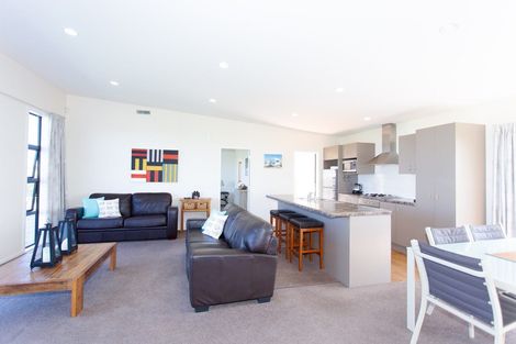 Photo of property in 3 Lupin Lane, Waverley, 4591