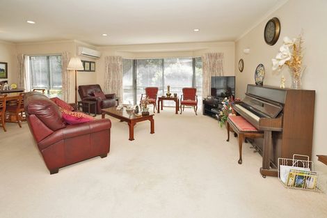 Photo of property in 69 Grosvenor Gardens, Flagstaff, Hamilton, 3210