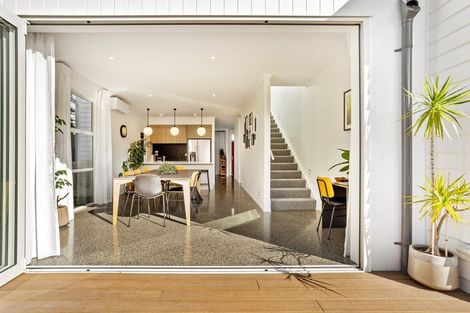 Photo of property in 28e Ian Morrison Road, Hobsonville, Auckland, 0616