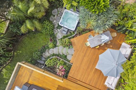 Photo of property in 1/26 Nor'east Drive, Northcross, Auckland, 0632