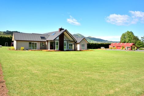 Photo of property in 100 Wingatui Road, Mosgiel, 9024
