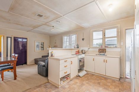 Photo of property in 5 Crewe Street, Pahiatua, 4910