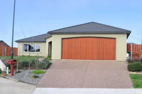 Photo of property in 10 Maccallum Court, Rototuna, Hamilton, 3210