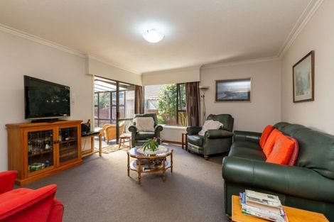 Photo of property in 11 Oriana Crescent, Hornby, Christchurch, 8042