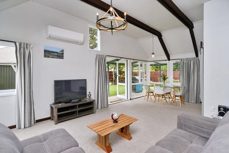 Photo of property in 2/4 Egmont Place, Bishopdale, Christchurch, 8051