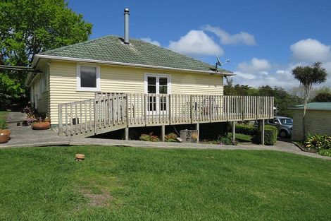 Photo of property in 1908 Paparoa Valley Road, Paparoa, 0571