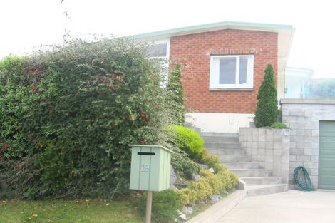 Photo of property in 19 Dowse Drive, Maungaraki, Lower Hutt, 5010