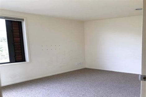 Photo of property in 28/11 The Avenue, Albany, Auckland, 0632