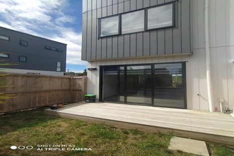 Photo of property in 2/41 Routley Drive, Glen Eden, Auckland, 0602