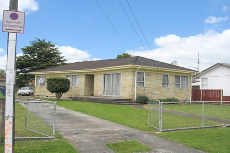 Photo of property in 22 Edinburgh Avenue, Rosehill, Papakura, 2113