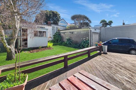 Photo of property in 76 Wallace Street, Mount Cook, Wellington, 6021