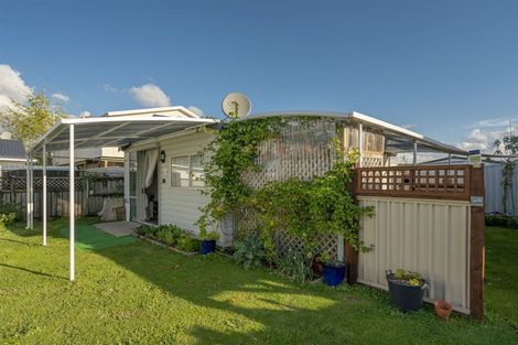 Photo of property in 12 Whitby Avenue, Whitianga, 3510