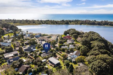Photo of property in 4 Marina Way, Athenree, Katikati, 3177
