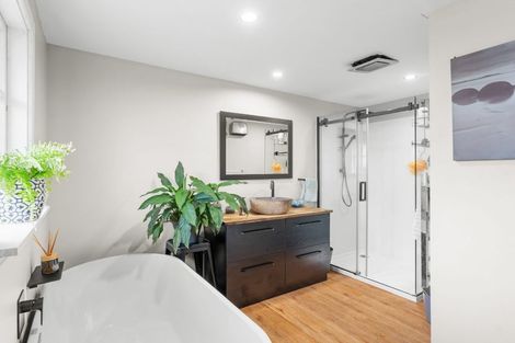 Photo of property in 221 Breezes Road, Aranui, Christchurch, 8061