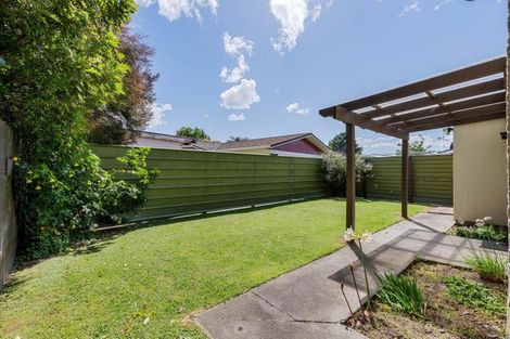 Photo of property in 23b Cecil Place, Cloverlea, Palmerston North, 4412