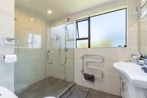 Photo of property in 45 London Road, Korokoro, Lower Hutt, 5012