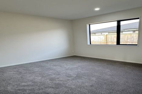 Photo of property in 5 Ritetai Street, Clarks Beach, 2122