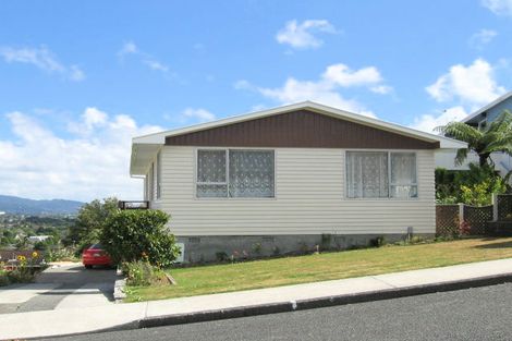 Photo of property in 17 Sunnyview Drive, Brown Owl, Upper Hutt, 5018