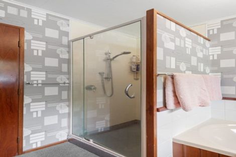 Photo of property in 1 Kerwood Place, Gore, 9710
