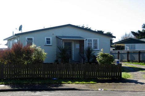 Photo of property in 23 Moore Crescent, Carterton, 5713
