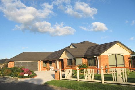 Photo of property in 3 Westpeak Way, Otaki, 5512