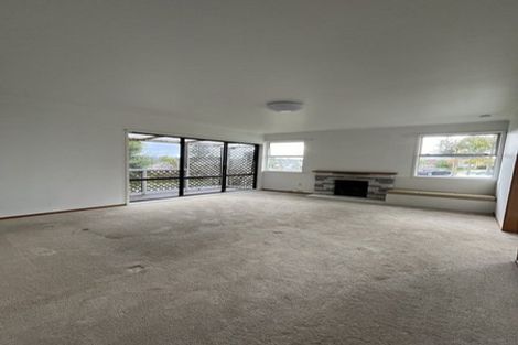 Photo of property in 32 Powrie Street, Glenfield, Auckland, 0629