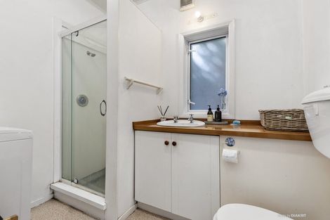 Photo of property in 3a Linwood Way, Island Bay, Wellington, 6023