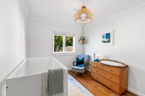 Photo of property in 37 Waimumu Road, Massey, Auckland, 0614