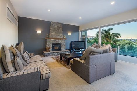 Photo of property in 20 Beechwood Road, Rothesay Bay, Auckland, 0630