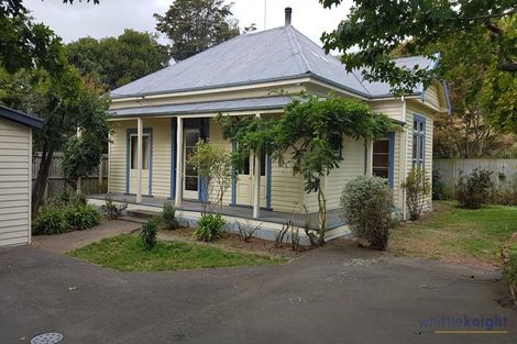 Photo of property in 30 Taupata Street, Redcliffs, Christchurch, 8081