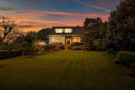 Photo of property in 533 Devon Street West, Blagdon, New Plymouth, 4310