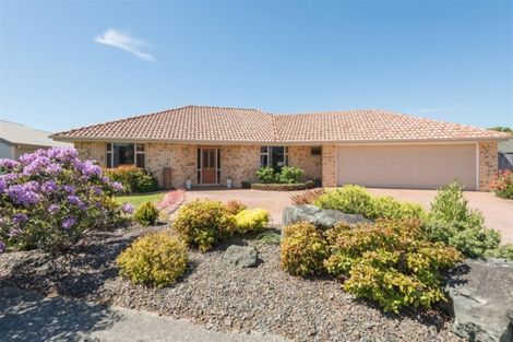 Photo of property in 38 Hoult Crescent, Monaco, Nelson, 7011