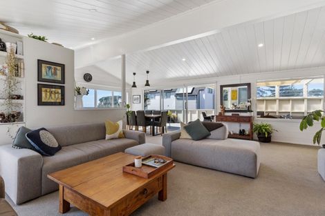 Photo of property in 115b Esplanade Drive, Whangamata, 3620