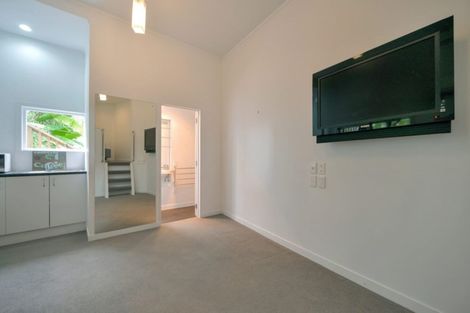 Photo of property in 11 Judges Bay Road, Parnell, Auckland, 1052