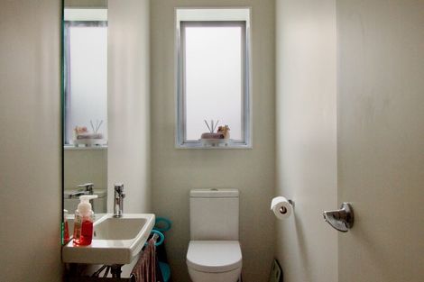 Photo of property in 7 Uma Grove, Hobsonville, Auckland, 0616