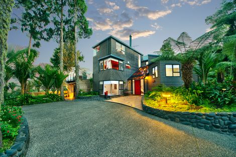 Photo of property in 234 Scenic Drive, Titirangi, Auckland, 0604