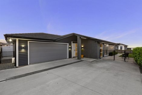 Photo of property in 14 Ken Douglas Drive, Aotea, Porirua, 5024