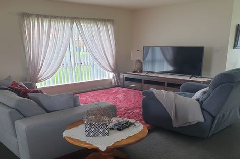 Photo of property in 11/15 O'sullivan Place, Waiuku, 2123