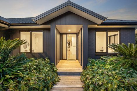 Photo of property in 92 Durey Road, Dairy Flat, Albany, 0792