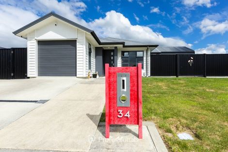 Photo of property in 34 Filmer Crescent, Wallaceville, Upper Hutt, 5018