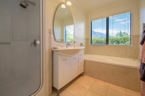 Photo of property in 31 Ferry Hill Drive, Lower Shotover, Queenstown, 9371