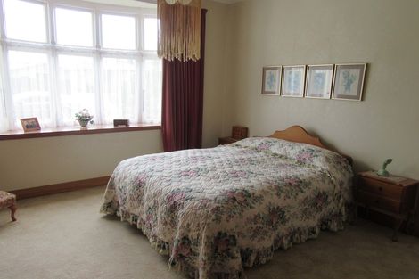 Photo of property in 33 Rhodes Street, Waimate, 7924