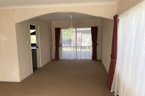 Photo of property in 7 Ironstone Place, Randwick Park, Auckland, 2105