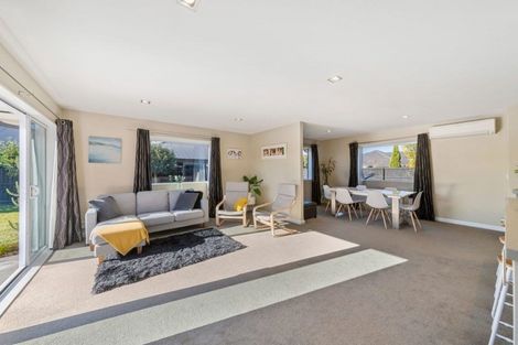 Photo of property in 27 Cameron Crescent, Rolleston, 7614