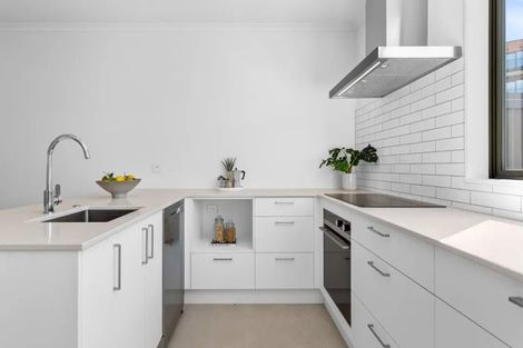 Photo of property in 16 Hema Road, Hobsonville, Auckland, 0616